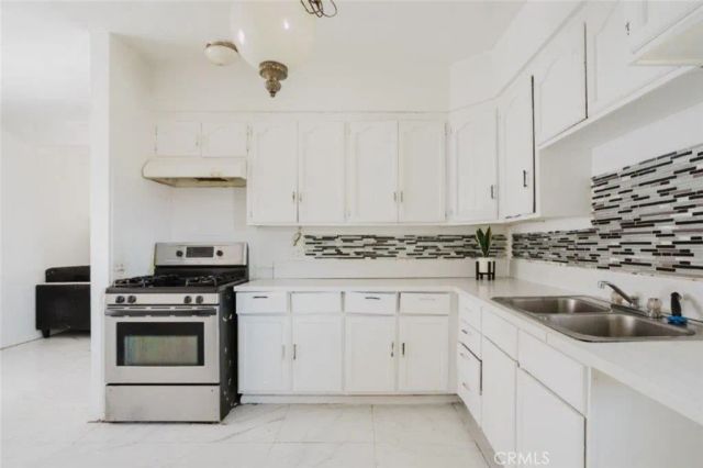 2001 Oak Street, Rosamond, CA 93560