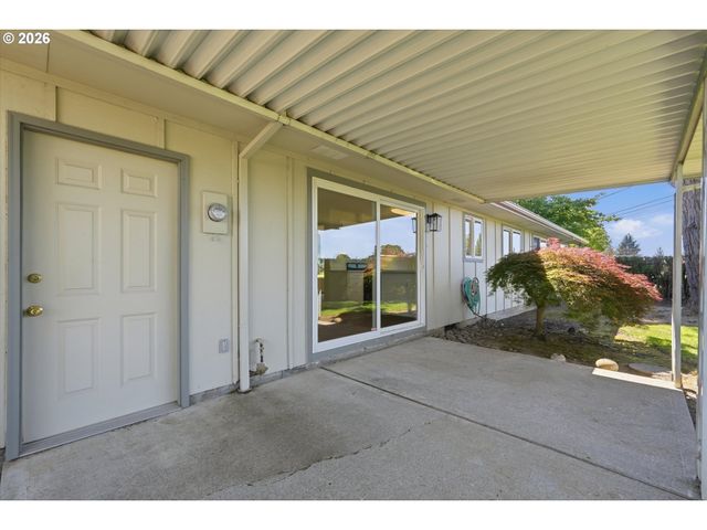 13001 Ne BRAZEE St, Portland, OR 97230