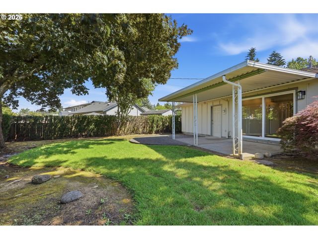 13001 Ne BRAZEE St, Portland, OR 97230