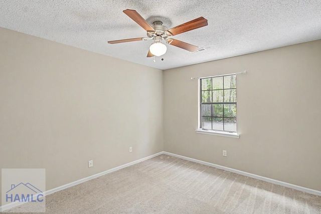 1384 Forest Lake Drive, Hinesville, GA 31313