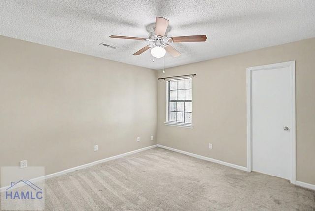 1384 Forest Lake Drive, Hinesville, GA 31313