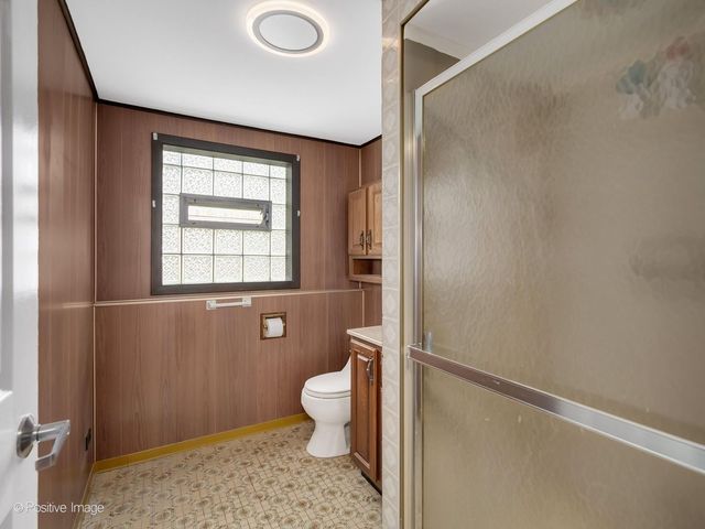 6955 PARKVIEW Drive, Downers Grove, IL 60516