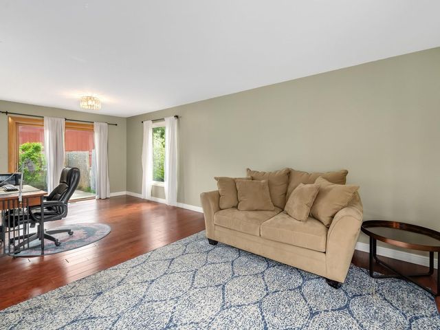 6955 PARKVIEW Drive, Downers Grove, IL 60516