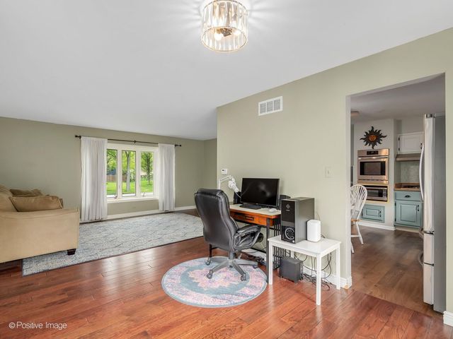 6955 PARKVIEW Drive, Downers Grove, IL 60516