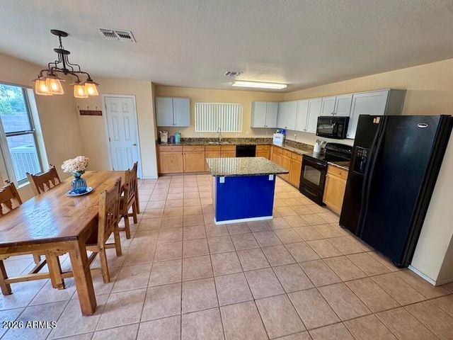 11225 E QUICKSILVER Avenue, Mesa, AZ 85212