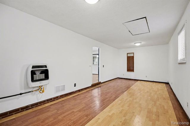 35337 Little Mack Avenue, Clinton Township, MI 48035