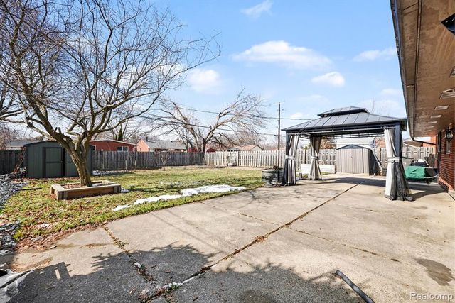 35337 Little Mack Avenue, Clinton Township, MI 48035