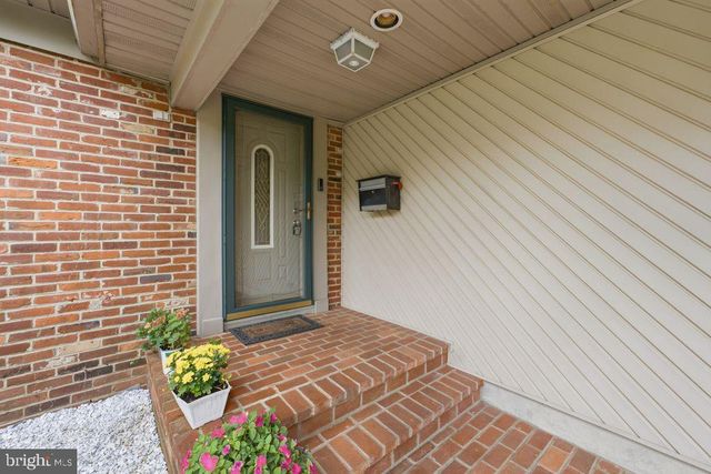 557 COVERED RD, Cherry Hill, NJ 08034