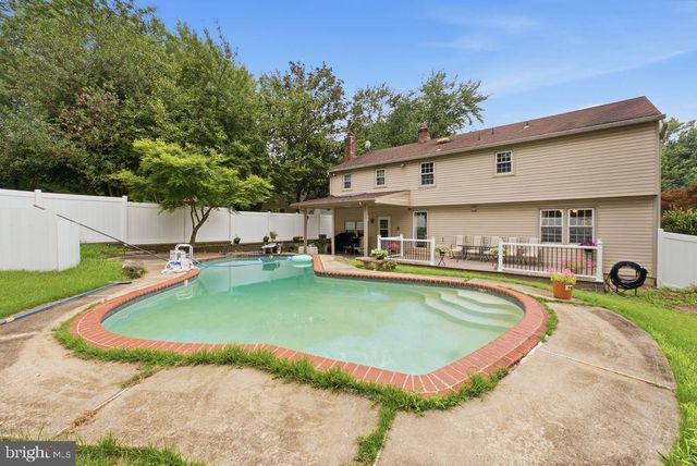 557 COVERED RD, Cherry Hill, NJ 08034