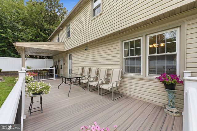 557 COVERED RD, Cherry Hill, NJ 08034