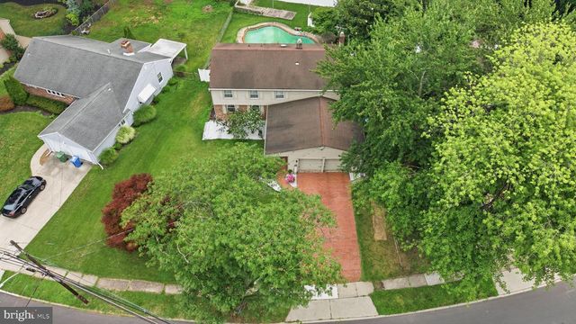 557 COVERED RD, Cherry Hill, NJ 08034