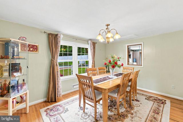 557 COVERED RD, Cherry Hill, NJ 08034