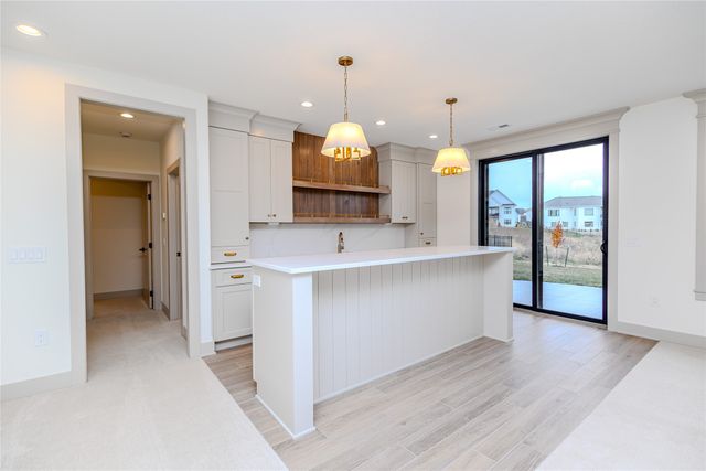 3957 NW 177th Court, Clive, IA 50325