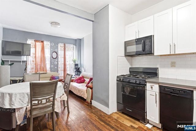 219 Pacific Avenue, Jersey City, NJ 07304