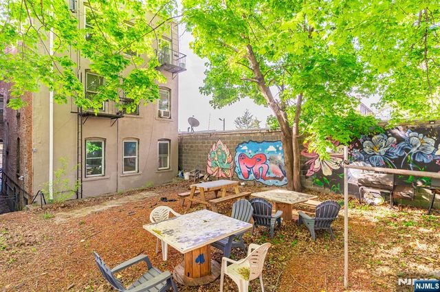 219 Pacific Avenue, Jersey City, NJ 07304