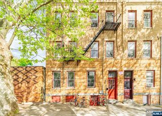 219 Pacific Avenue, Jersey City, NJ 07304