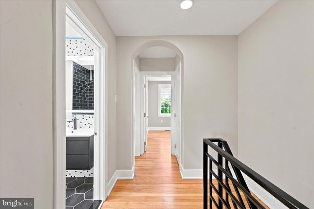 247 N LINDEN AVE, Upper Darby, PA 19082