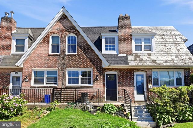 247 N LINDEN AVE, Upper Darby, PA 19082
