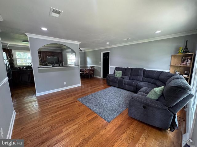 8116 STEADMAN ST, Alexandria, VA 22309