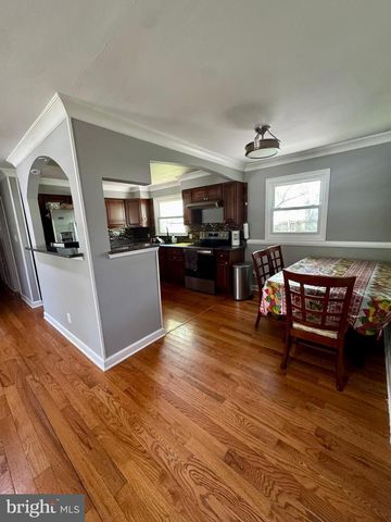 8116 STEADMAN ST, Alexandria, VA 22309