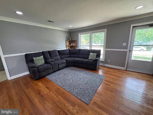 8116 STEADMAN ST, Alexandria, VA 22309