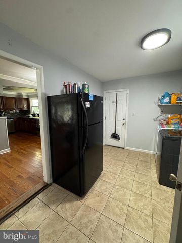 8116 STEADMAN ST, Alexandria, VA 22309