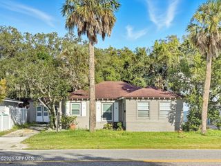 1211 PENMAN Road, Jacksonville Beach, FL 32250