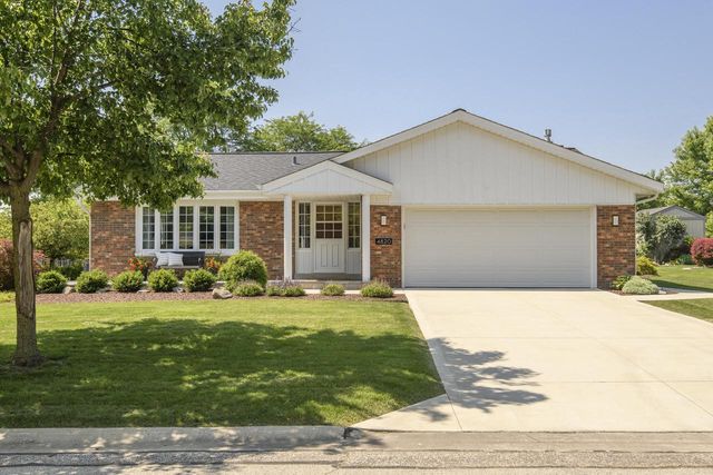4820 Sutton LANE, Greendale, WI 53129