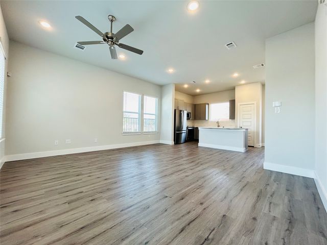 760 W Bedford Euless Road 214, Hurst, TX 76053