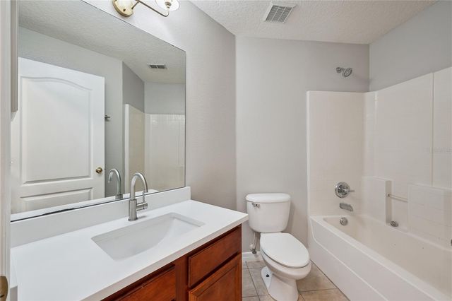 24600 CALUSA BOULEVARD, Eustis, FL 32736