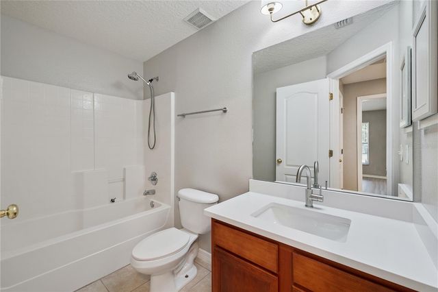 24600 CALUSA BOULEVARD, Eustis, FL 32736