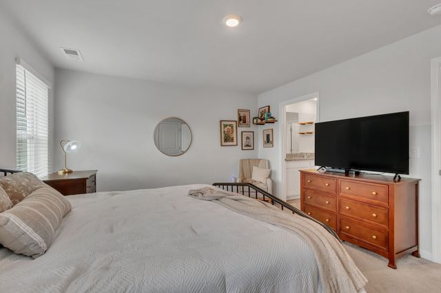 809 Dallas Dr, Columbia, TN 38401
