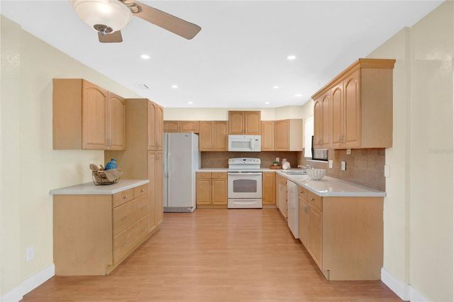 7437 BURNWAY DRIVE, Orlando, FL 32819