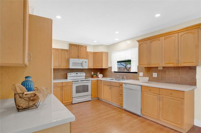 7437 BURNWAY DRIVE, Orlando, FL 32819