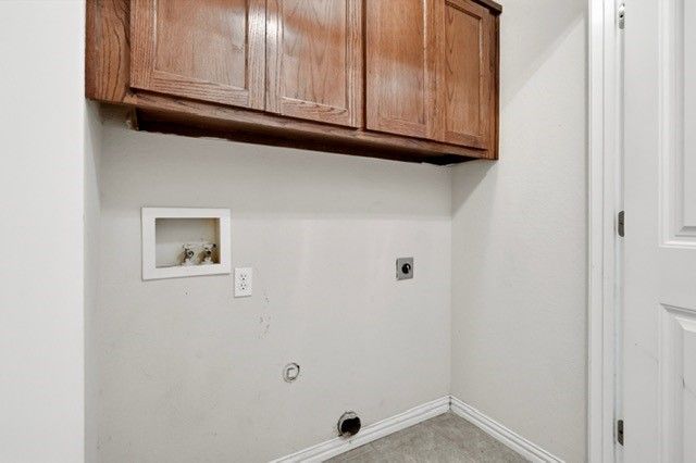 2320 Bloomfield Drive, Arlington, TX 76012