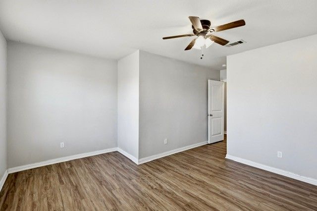 2320 Bloomfield Drive, Arlington, TX 76012