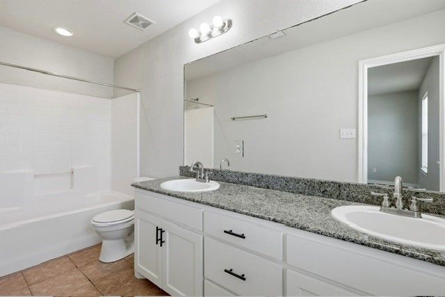 2320 Bloomfield Drive, Arlington, TX 76012