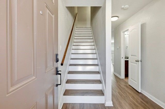 2320 Bloomfield Drive, Arlington, TX 76012