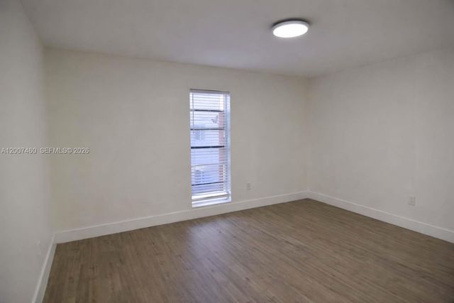 6780 W 2nd Ct 212, Hialeah, FL 33012