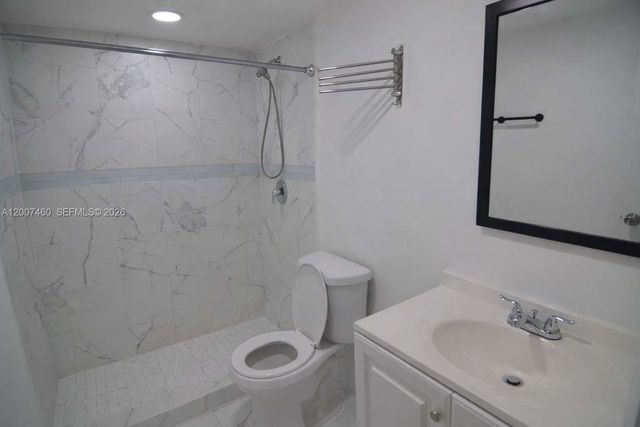 6780 W 2nd Ct 212, Hialeah, FL 33012