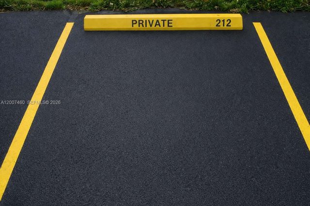 6780 W 2nd Ct 212, Hialeah, FL 33012