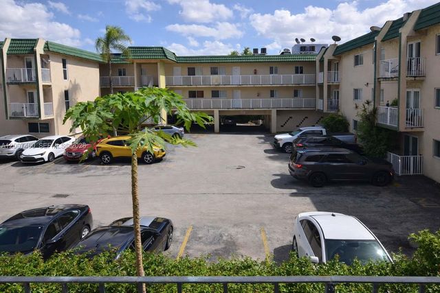 6780 W 2nd Ct 212, Hialeah, FL 33012