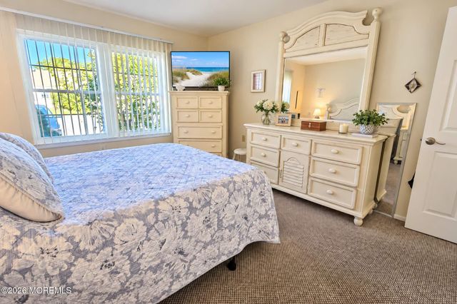 1017D Aberdeen Drive, Lakewood, NJ 08701