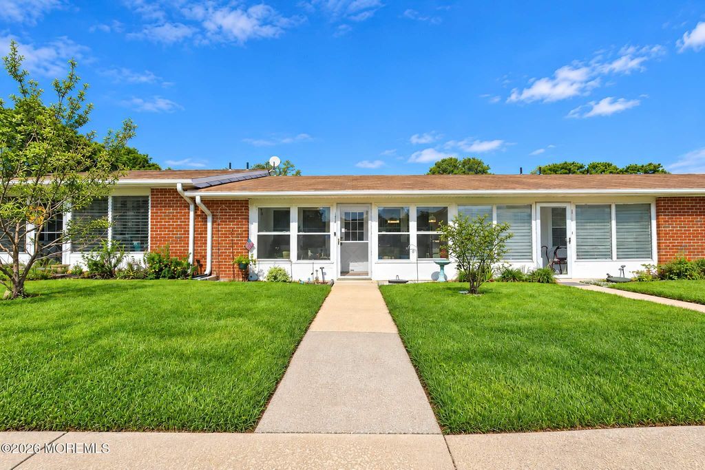 1017D Aberdeen Drive, Lakewood, NJ 08701