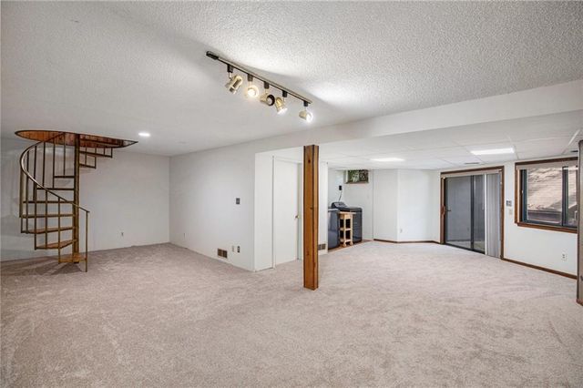 8315 Kansas Avenue, Kansas City, KS 66109