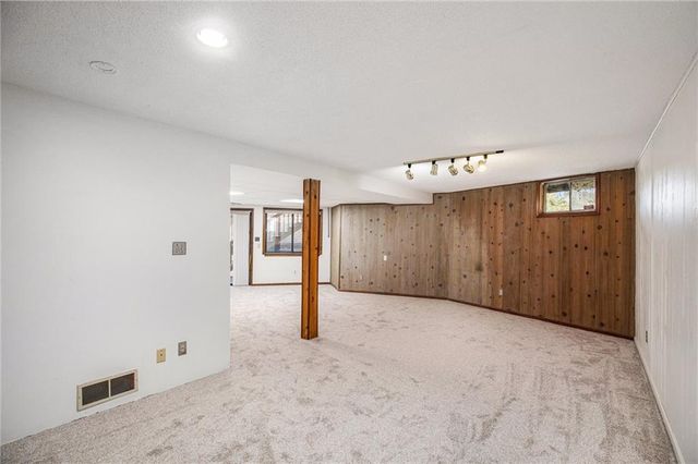 8315 Kansas Avenue, Kansas City, KS 66109