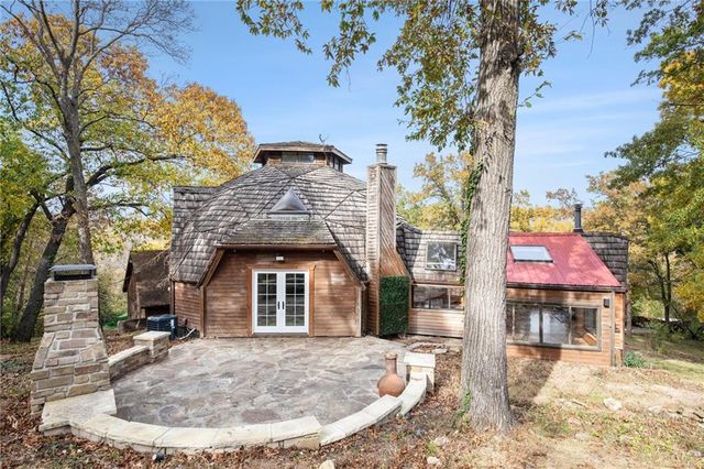 8315 Kansas Avenue, Kansas City, KS 66109