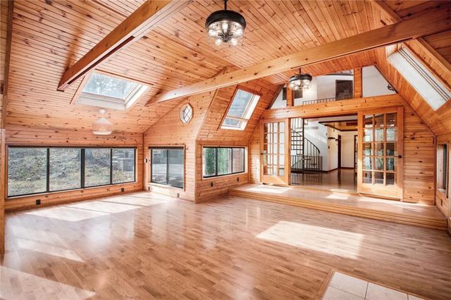 8315 Kansas Avenue, Kansas City, KS 66109