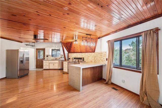 8315 Kansas Avenue, Kansas City, KS 66109