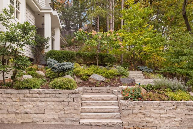 6500 Indian Hills Pass, Edina, MN 55439